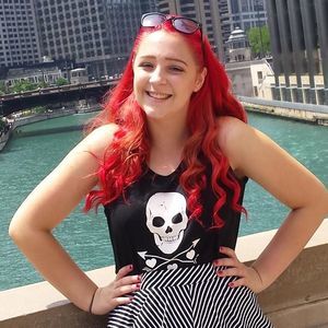 Meet your Posher, Mikayla